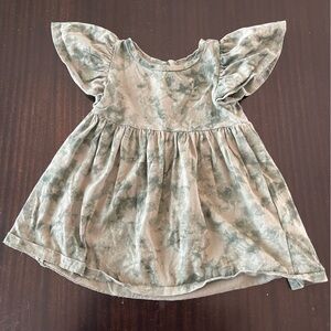 Baby Gap army green ruffle sleeve dress